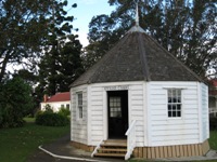 Whangarei Museum - the smallest chapel in NZ