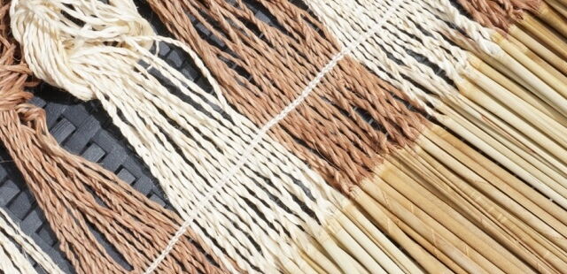 New Zealand - ALL FLAX Maori flax weaving